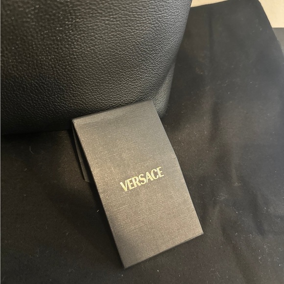 AUTHENTIC Versace La Medusa Leather Tote - Picture 6 of 11